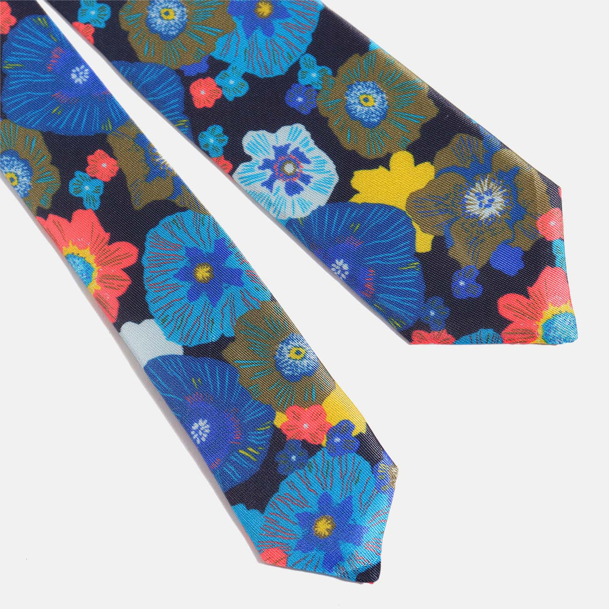 Blue Floral Print Tie Kirrin Finch