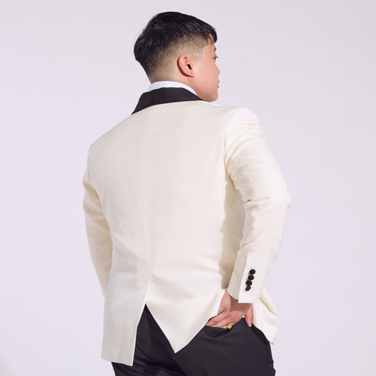 Ivory tuxedo with single vent