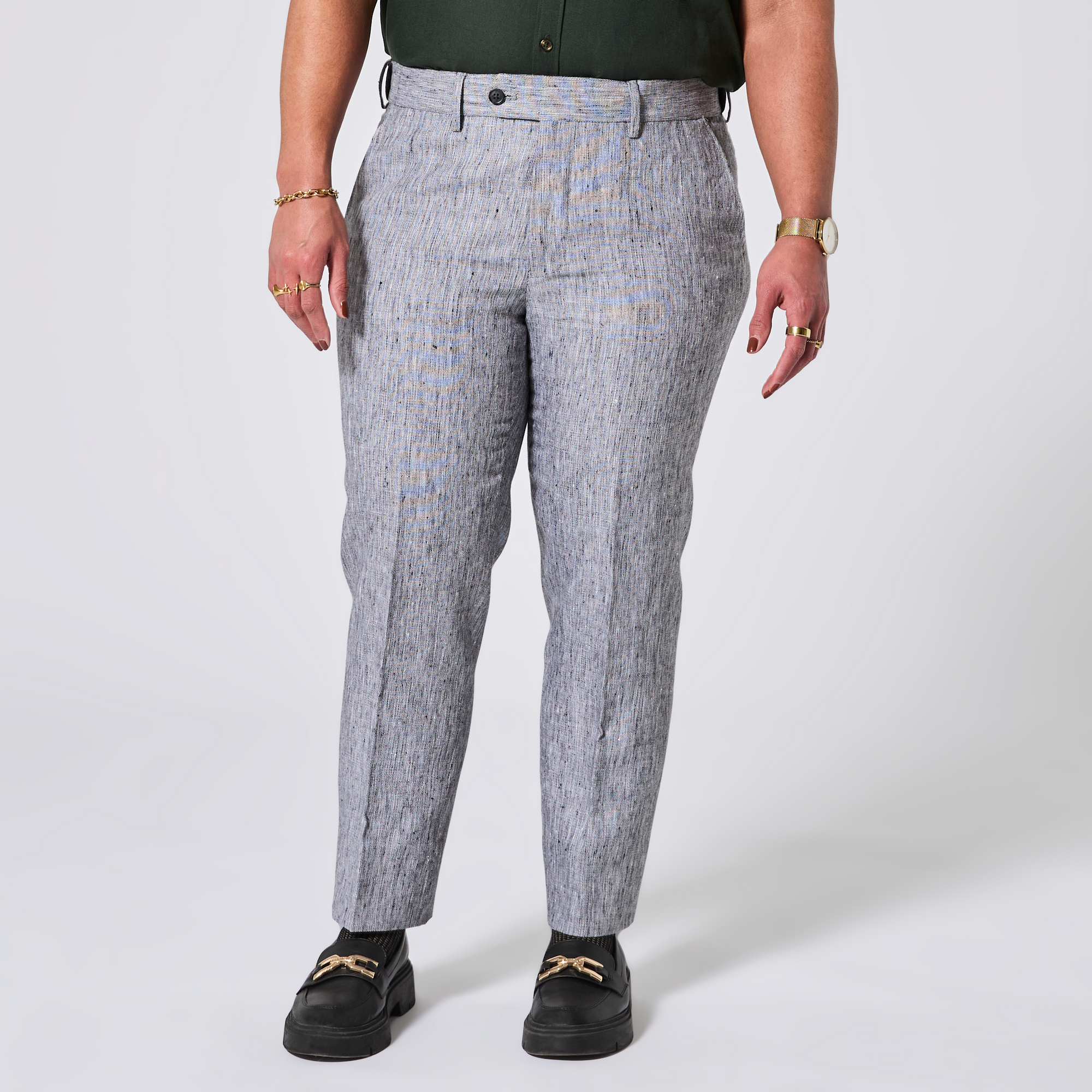 Model wearing gray linen pants on a white background. Color: Graphite
