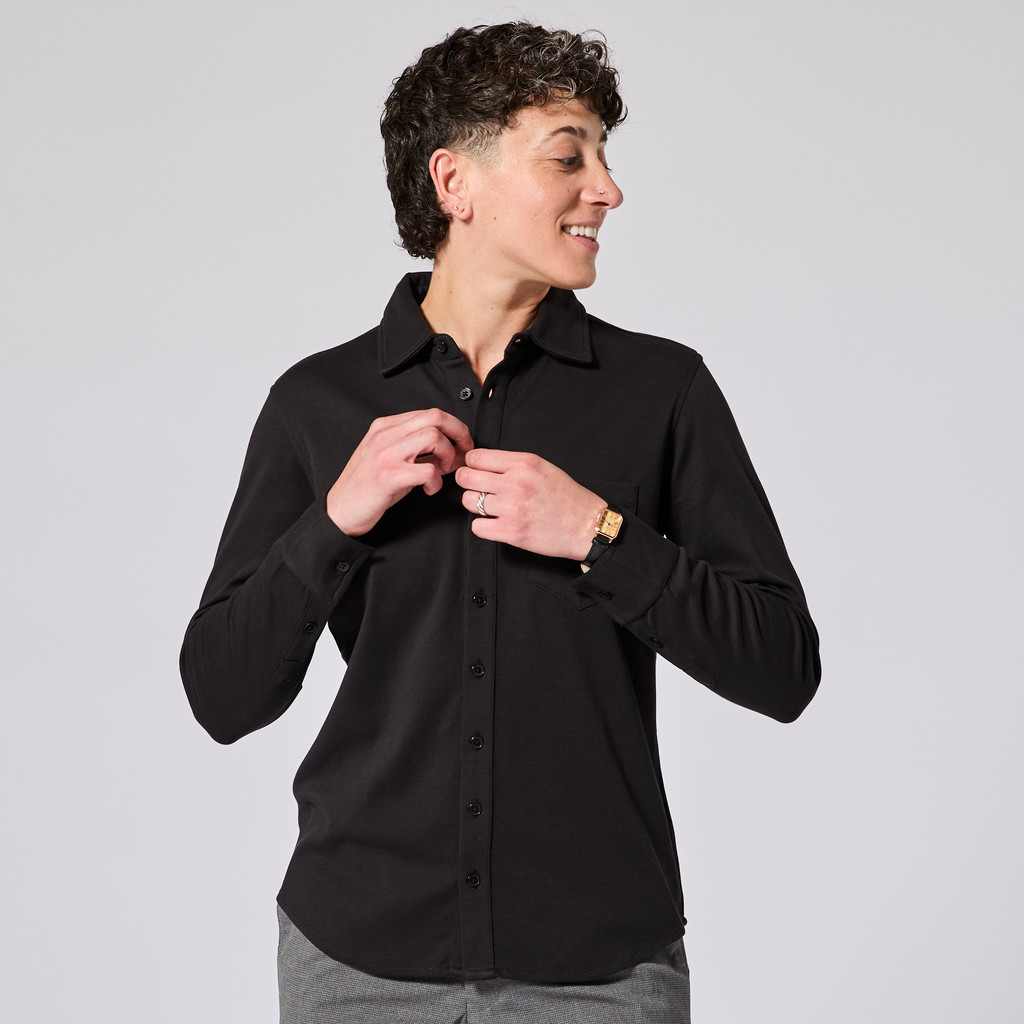 Androgynous black double jersey shirt made by Kirrin Finch. Color: Black