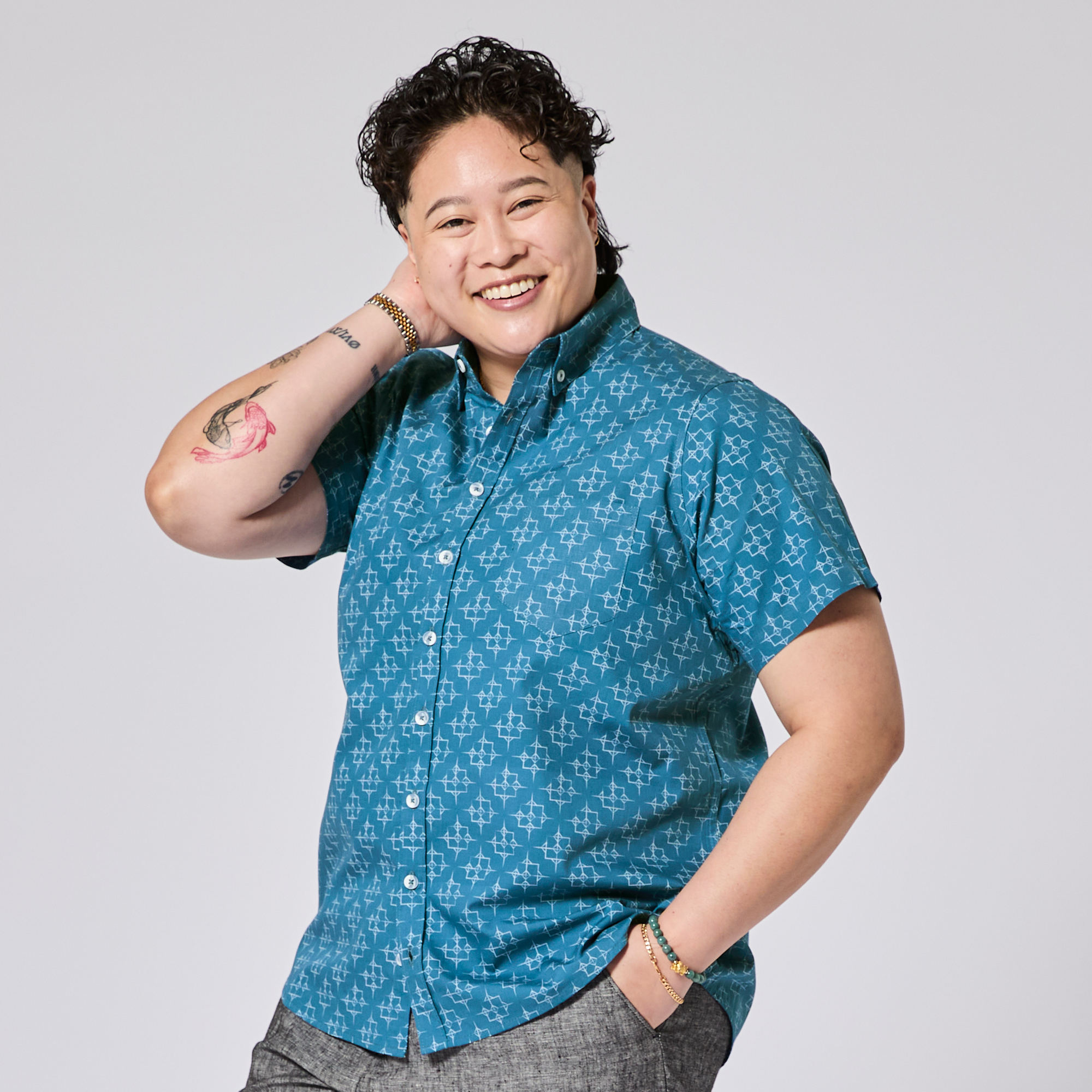 Womens short sleeve blue signal ray shirt.  Color: Signal Blue 