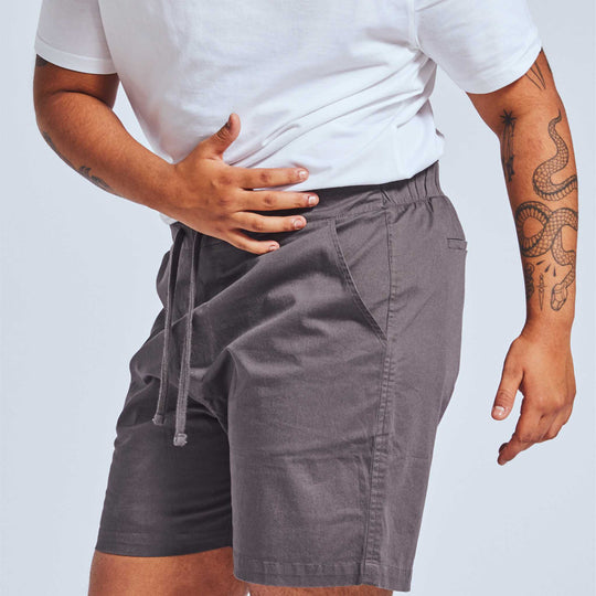 Androgynous shorts in charcoal