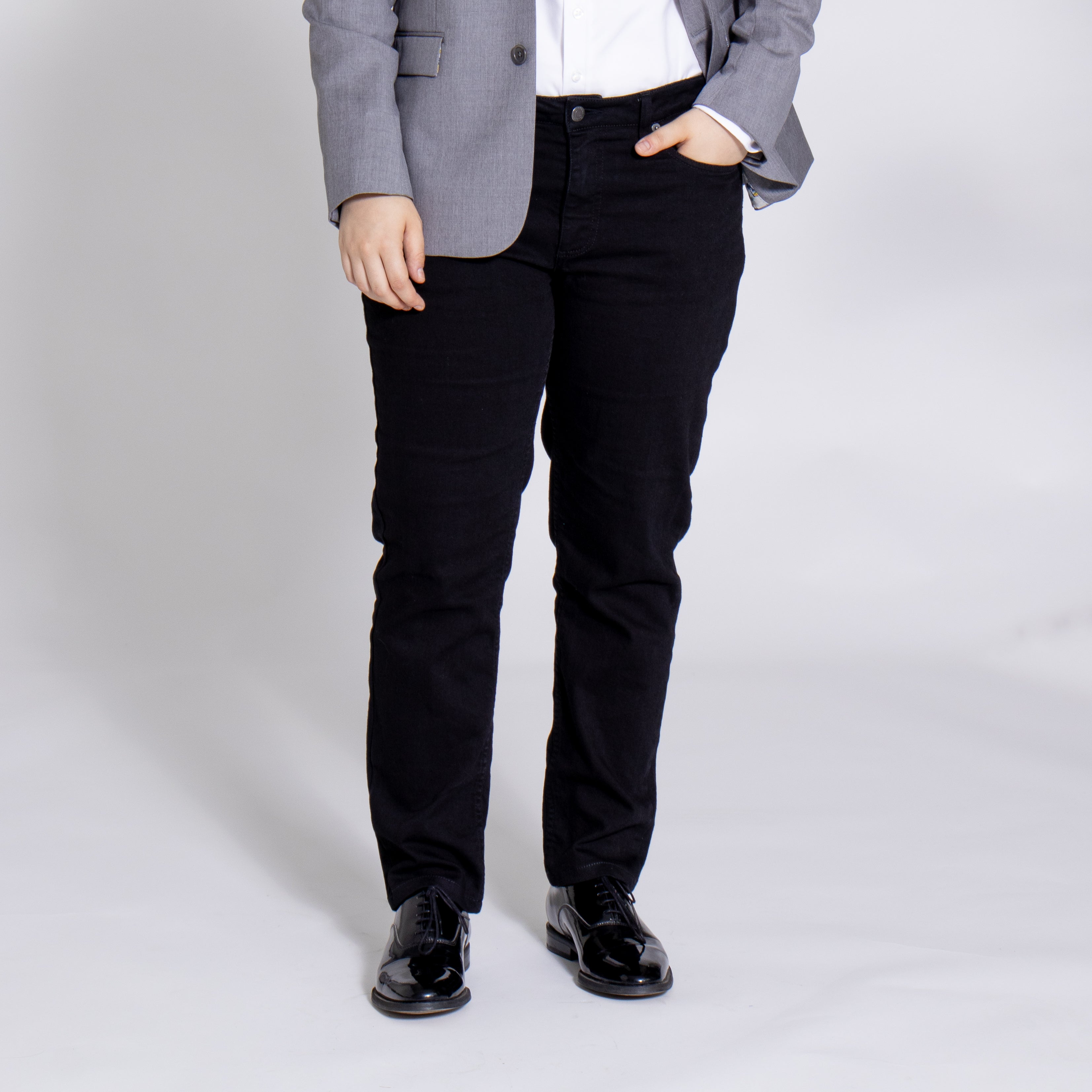 Women's tailored black jeans with gray blazer
