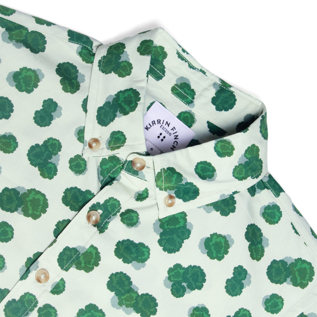 Ray shirt with green carnations on a white background. Color: Green Carnation