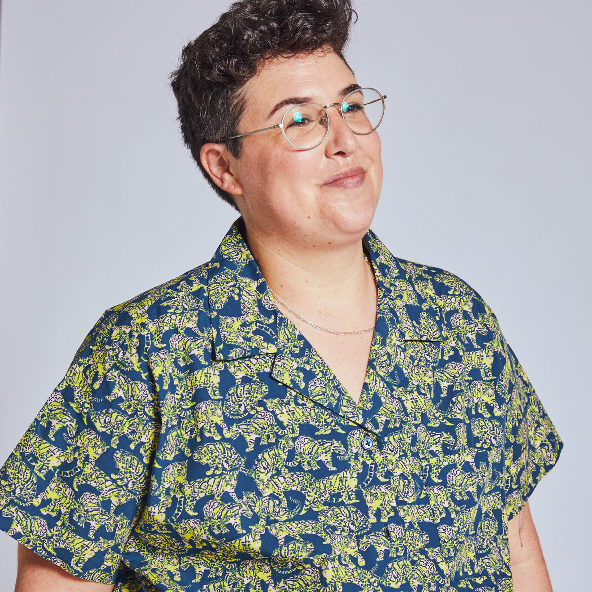 Women and non-binary Camp Shirt in Tiger Print